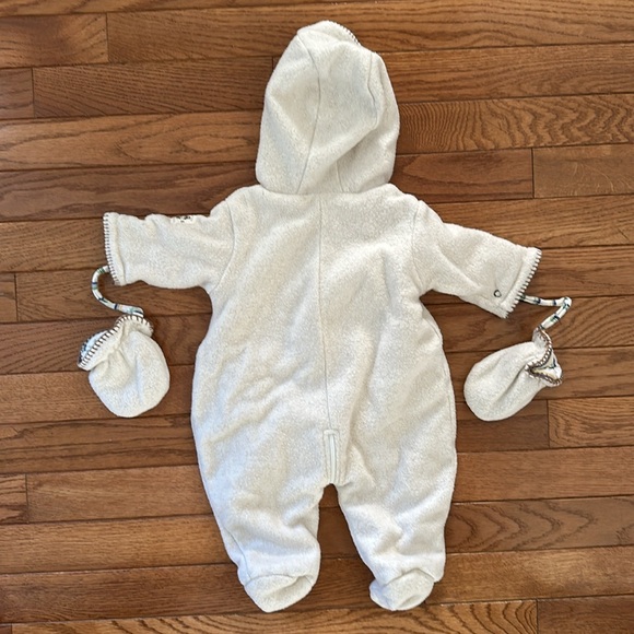 ❄️ LITTLE ME Snowsuit with mittens hood offwhite baby size 3 months LIKE NEW - Picture 8 of 14